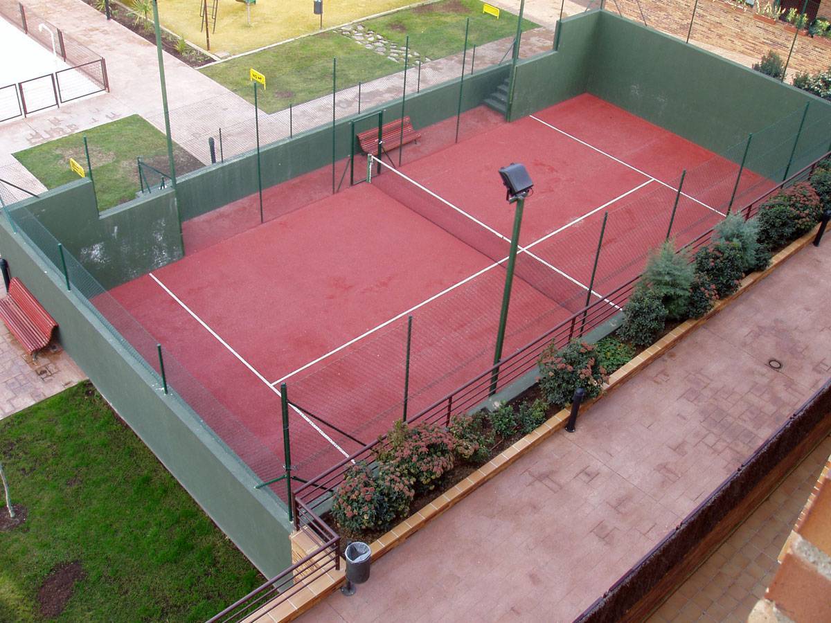 PISTA-PADEL.jpg Kit Cerramiento Zincado Pista de Pádel estándar - Imagen 1